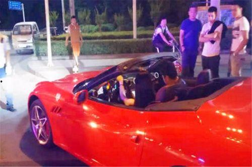 国产电车飙车事件视频,速度与激情的失控瞬间