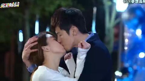 国产电影强吻女人视频,国产电影中的激情瞬间