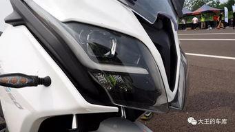 国产大排休旅车视频,驾驭自由，畅游天地